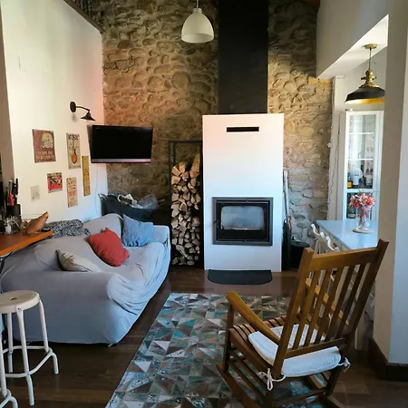 Charming Rustic Duplex Penthouse Apartamento *
